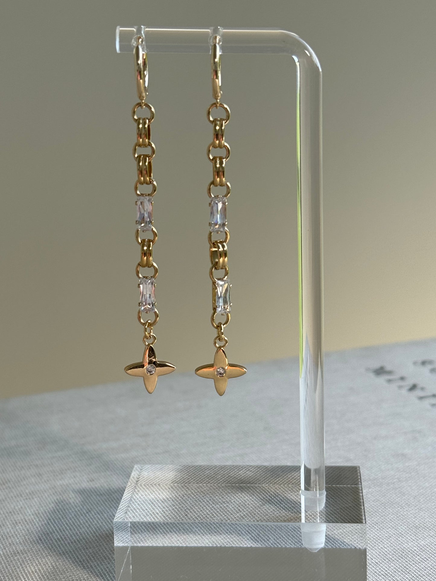 Flower and Crystal Earring