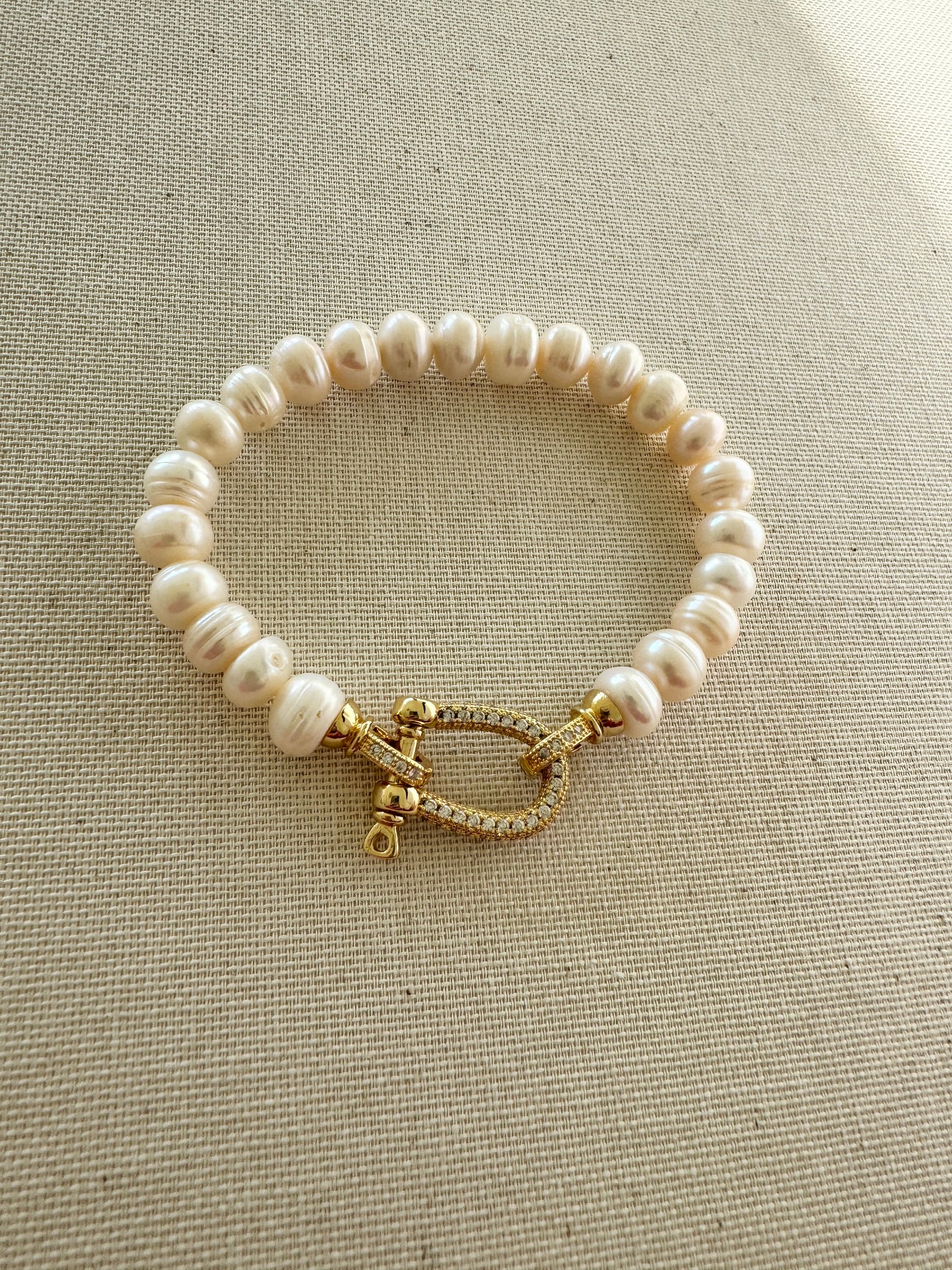 Pave Clasp Freshwater Pearls Bracelet